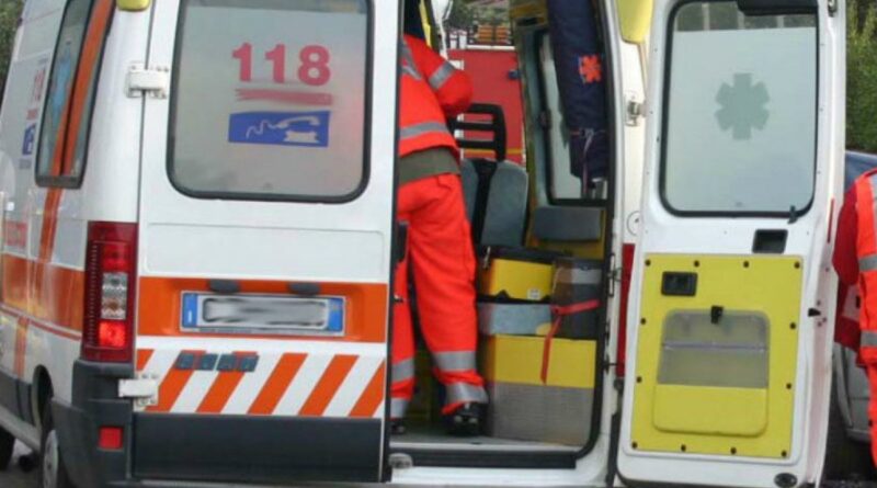 ambulanza incidente mortale ragusa