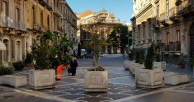 Piazza Teatro Catania pedonale