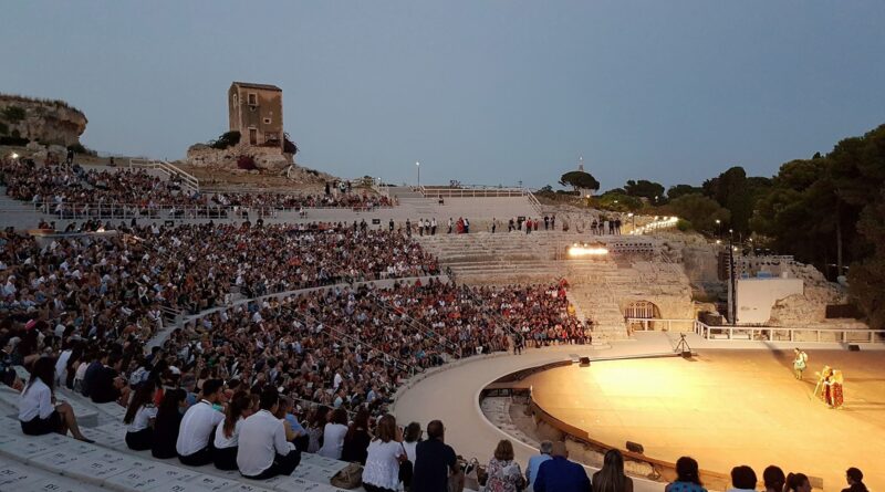 Teatro greco Siracusa tragedie rappresentazioni classiche