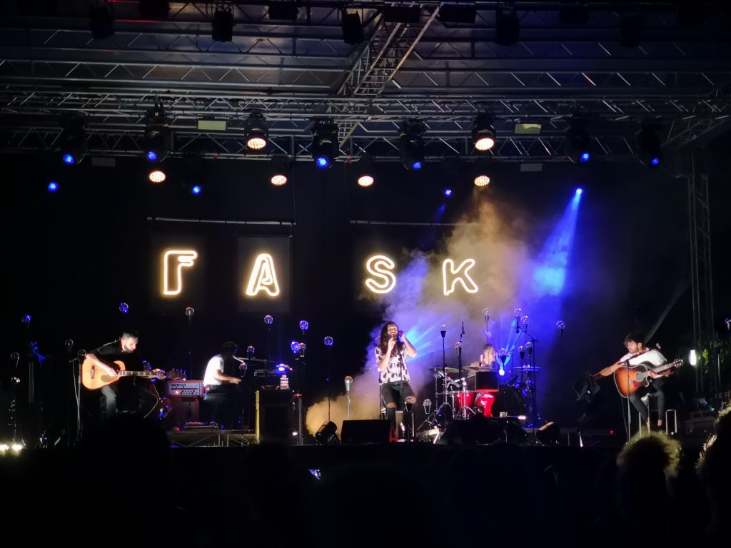 fask live
