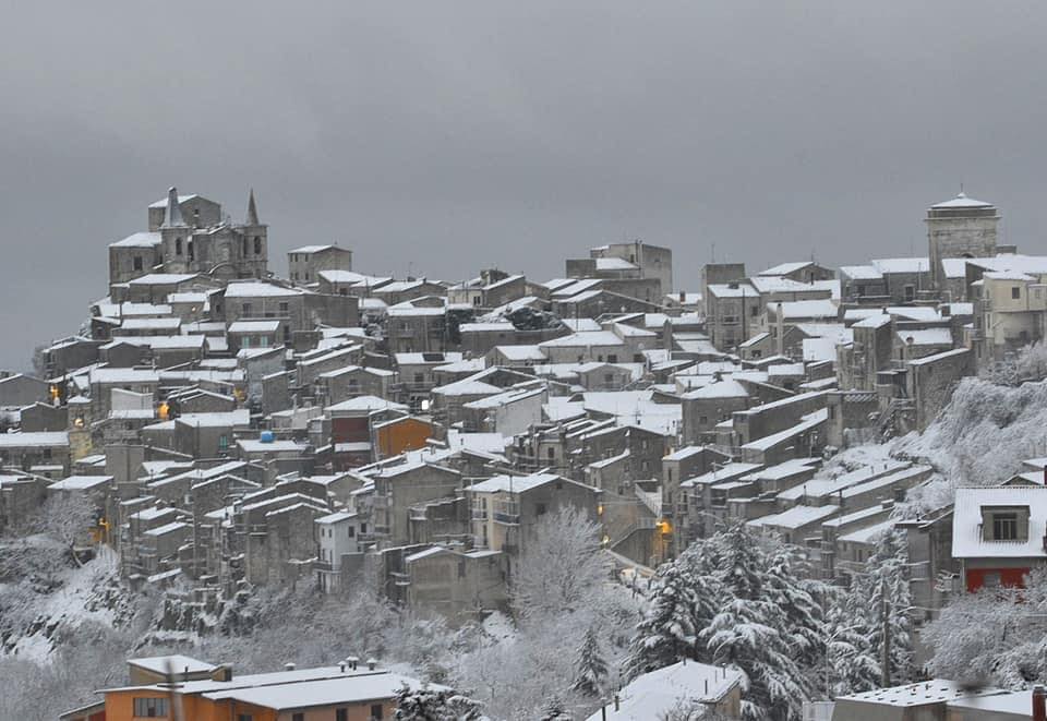 petralia soprana neve sicilia