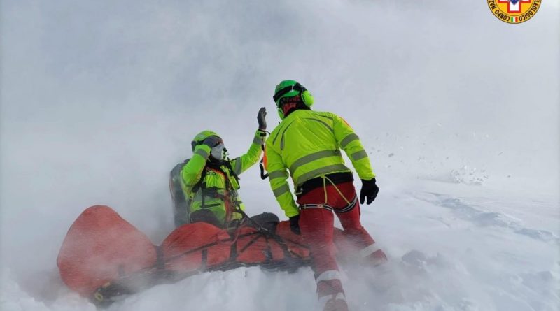 soccorritore morto Etna