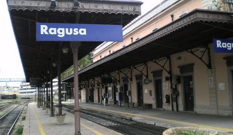 stazione ragusa metroferrovia