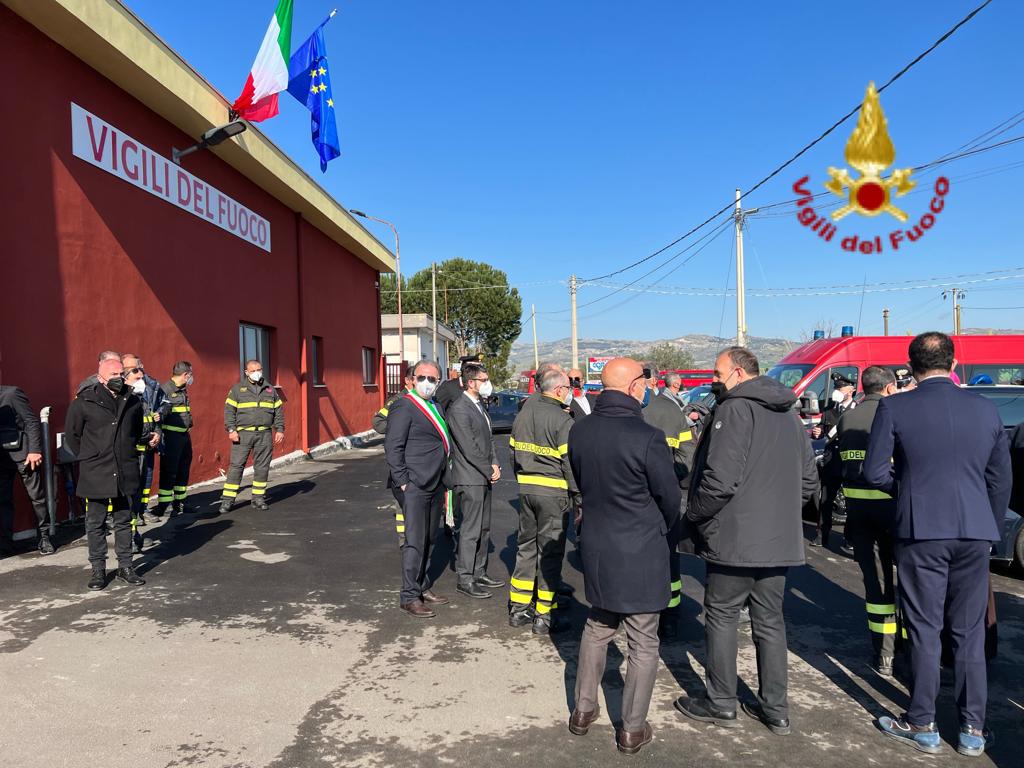 vigili del fuoco palagonia interno