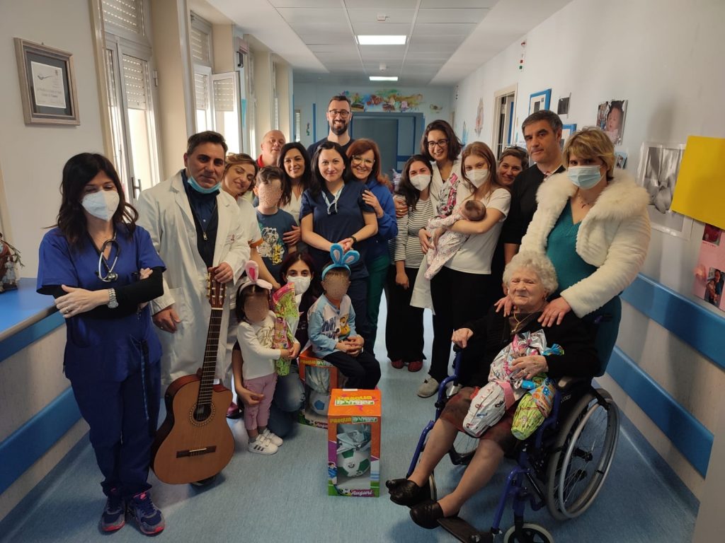 uova pasqua ospedale taormina