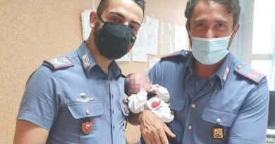 neonato abbandonato Catania