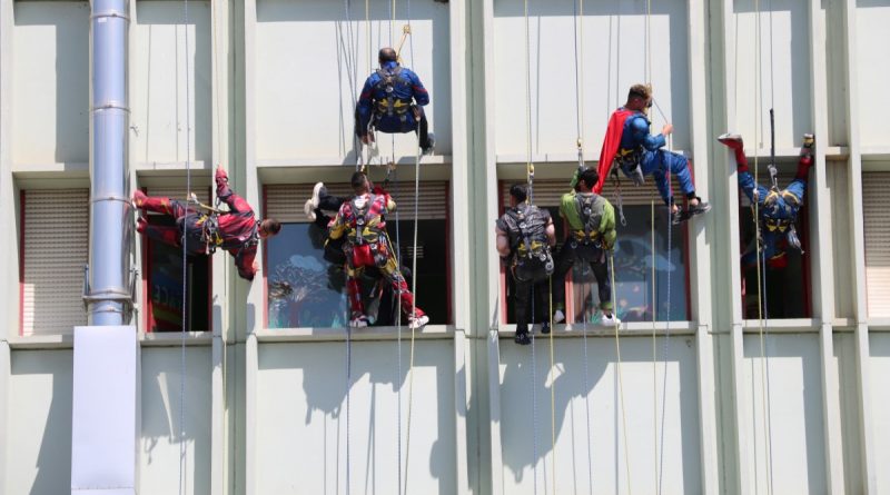 supereroi acrobatici ospedale cannizzaro catania