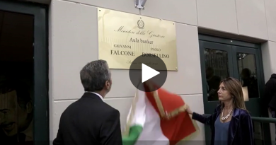 aula bunker palermo falcone borsellino