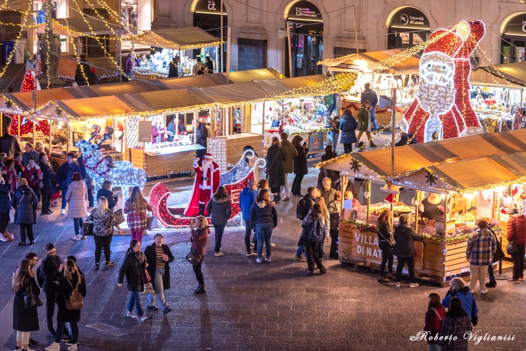 catania piazza università mercatini natale 2022