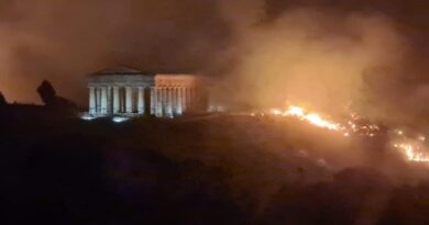 incendi sicilia segesta