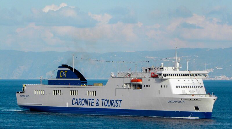 caronte & tourist traghetto sicilia isole eolie