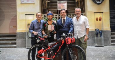 ciclista cammino san Giacomo Caltagirone Sicilia