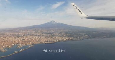 aereo etna sicilia isola caro voli sicilialive