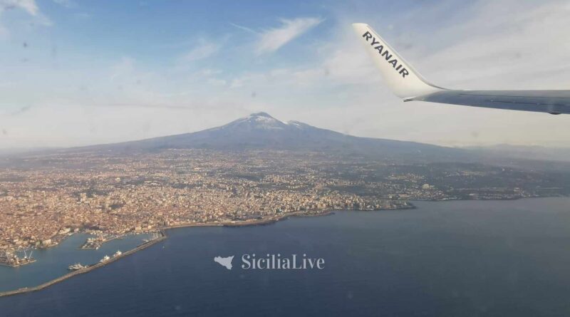 aereo etna sicilia isola caro voli sicilialive