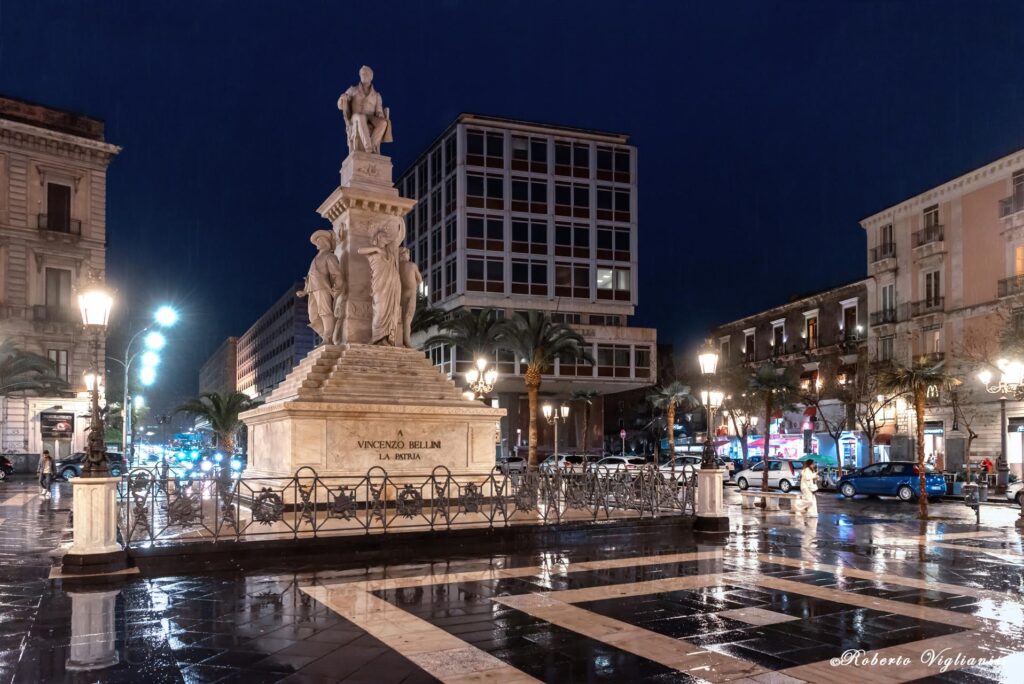 Bellini piazza Stesicoro Catania (1)