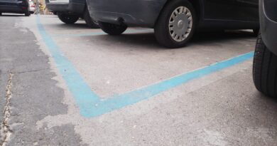 strisce blu caltagirone